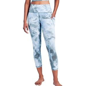 Athleta Salutation Stash Pocket II Capri Leggings Womens size XS